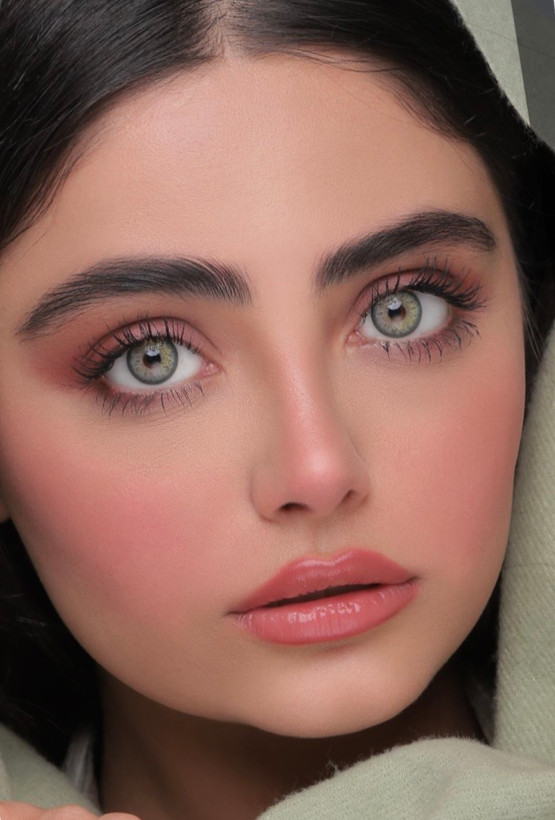 لنز رنگی یونیک