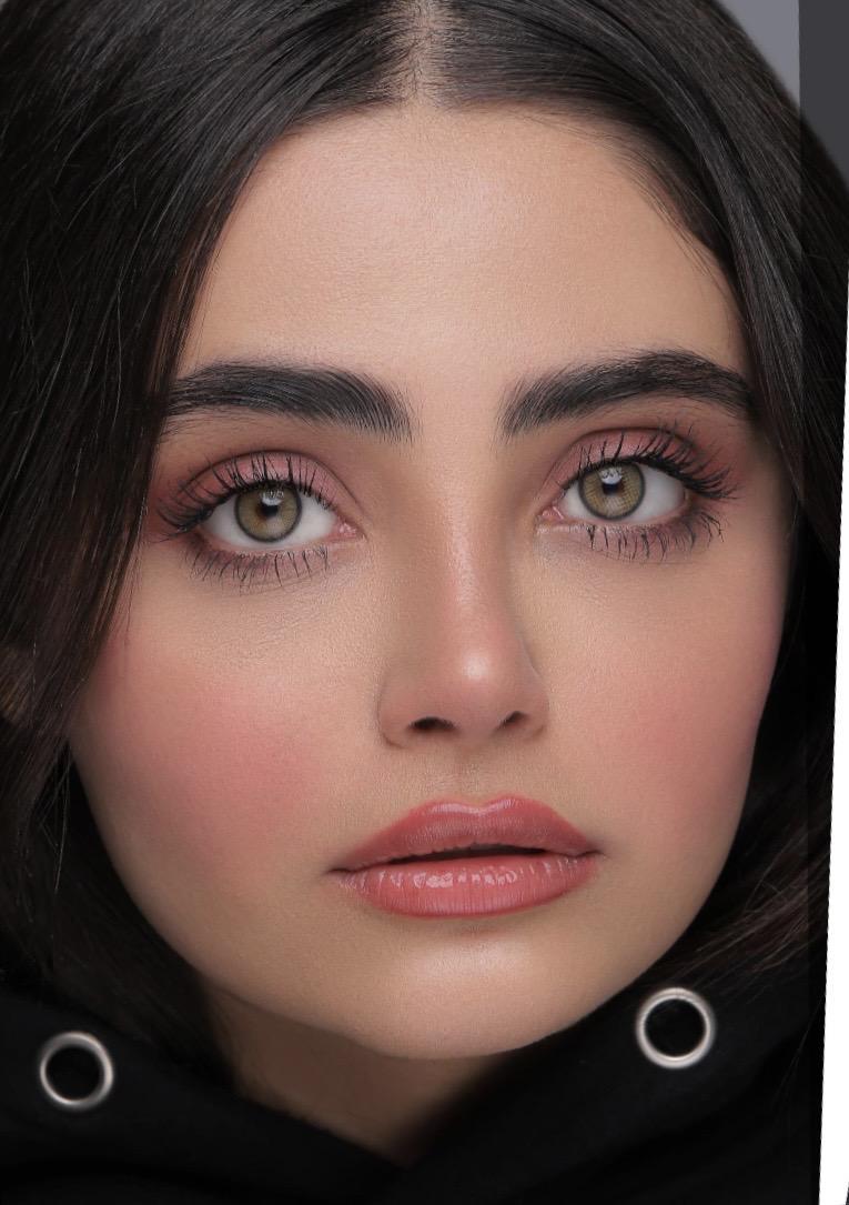 لنز رنگی یونیک