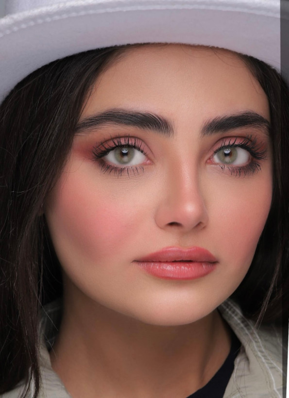 لنز رنگی یونیک