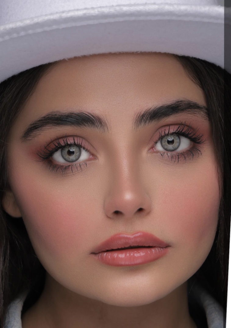 لنز رنگی یونیک