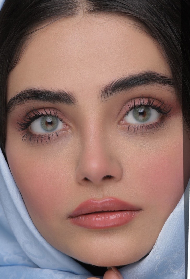 لنز رنگی یونیک