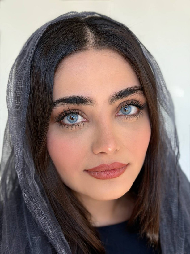 لنز رنگی یونیک